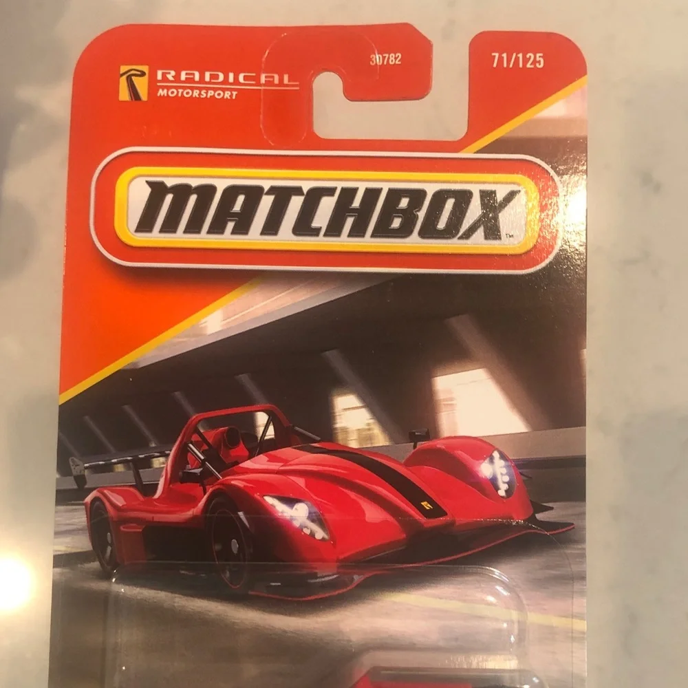 Mattel Matchbox Radical SR3 XXR Red Car